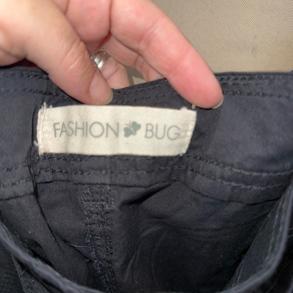 NWT Fashion Bug, black, weekend casual shorts - Picture 3 of 5